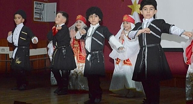 Okumayı öğrenmelerini kutladılar