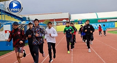 Olimpiyat hedefi için ter döküyorlar
