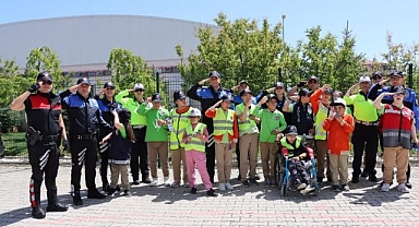 Özel çocukların hayalini gerçekleştirdiler