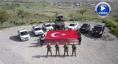 Polisler gençler için klip çekti