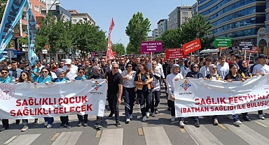 Sağlık için yürüdüler