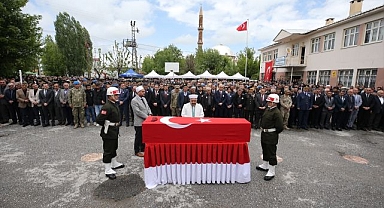 Şehit Piyade Uzman Çavuş son yolculuğuna uğurlandı