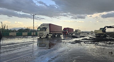 Sel hayatı olumsuz etkiledi