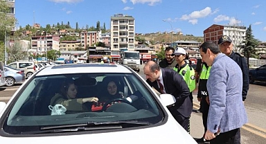 Sürücülere ikramlı trafik denetimi