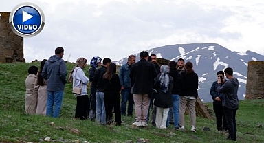 Tabyalarda tarih dersi