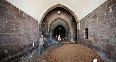 Tarihi kervansaray kültür merkezine dönüştürülüyor