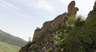 Tarihi Kız Kalesi turizme kazandırılmayı bekliyor