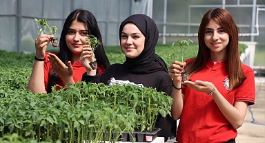 Tarım eğitimini teoriden seraya taşıyorlar