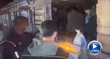 Tırın gizli bölmesinde 42 düzensiz göçmen yakalandı