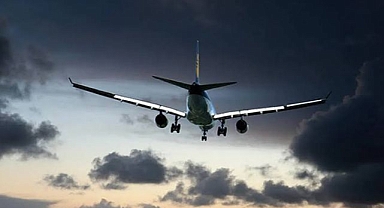 Trabzon-Antalya uçağı Erzurum’a zorunlu iniş yaptı