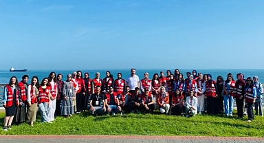 Üniversite öğrencileri Karadeniz'in güzelliklerini gezdi