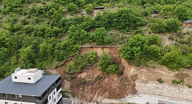 Yaşanan heyelan yürekleri ağza getirdi