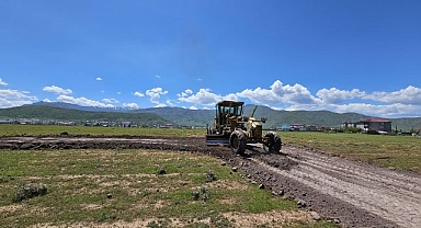 Yeni imar yolu açma ve altyapı çalışmaları sürüyor