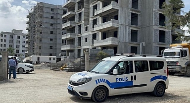 Yüksekten düşen işçi ağır yaralandı
