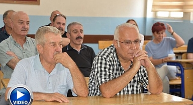 40 yıl sonra aynı okul sıralarında buluştular
