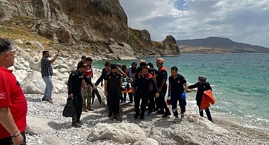 Akıntıya kapılan gençten kara haber!