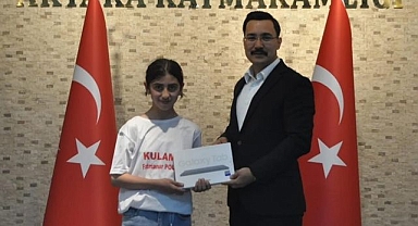 Başarılı öğrenci ödüllendirildi