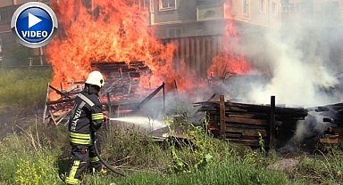 Erzurum'da korkutan inşaat yangını