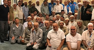 Erzurumlu hacılar Mekke'de buluştu