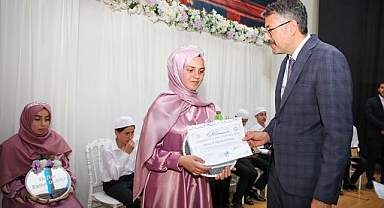 Örgün eğitimle birlikte hafızlığı başardılar