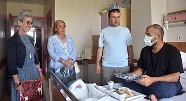 Hastaları bayramda yalnız bırakmadılar