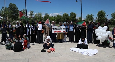 Kadınlar Gazze'ye yönelik saldırılara tepki gösterdi