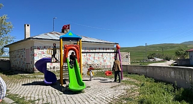 Kapatılan okullarını geri istiyorlar