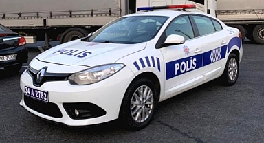 Kimliğini unutan öğrencinin imdadına polis yetişti