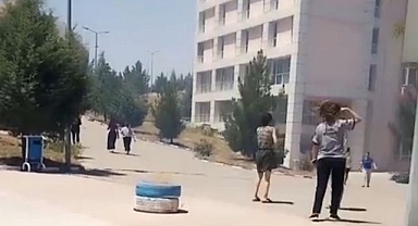 Kız yurdunun bahçesinde yangın