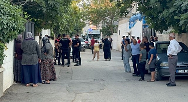 Komşular arasında bıçaklı kavga: 1 ağır yaralı