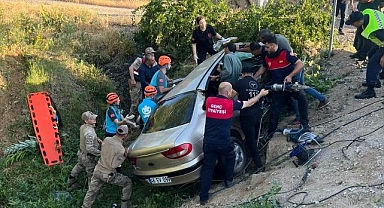 Kontrolden çıkarak şarampole devrildi