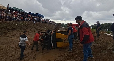 Off-road yarışlarında yürekler ağza geldi