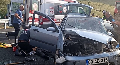 Otomobil ile tır birbirine girdi! Feci kazada can verdi