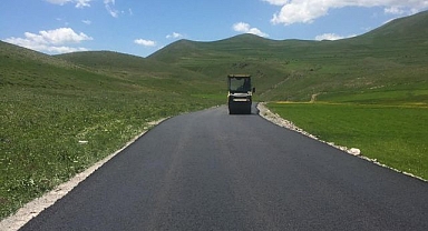 Özel İdare yaptığı yollarla uzağı yakın ediyor