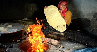 Yaz sıcaklarında tandır mesaisi