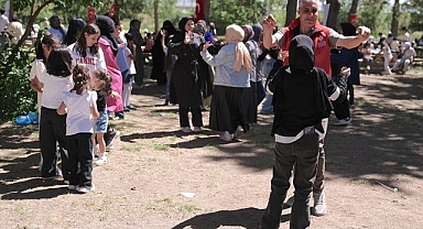 Yetim ve öksüz çocuklara piknik şöleni
