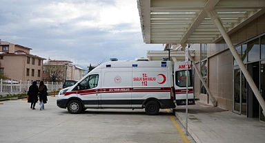  3’ncü kattan düşen kadın ağır yaralandı