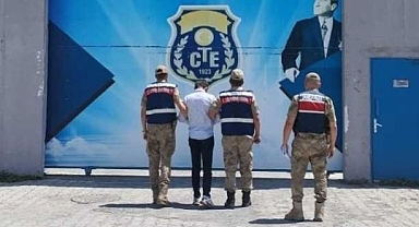 Aranan şahıs çadırda yakayı ele verdi