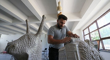 Atasının mirasını sanata dönüştürdü