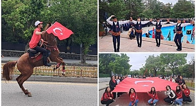 Atatürk'ün Erzurum'a gelişinin 106'ncı yılı coşkuyla kutlandı