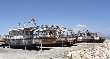 Av sezonu öncesi tekneler bakıma alındı