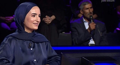 Babasının çiçekle karşıladığı kızı yarışmada 100 bin TL kazandı