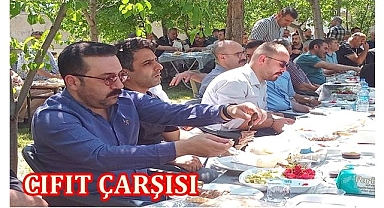 Bu kaymakam cağ kebabın yabancısı değil