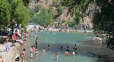 Bu sularda yüzmek yasak!