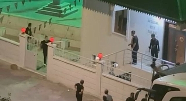 Camide bıçaklı saldırı girişimi