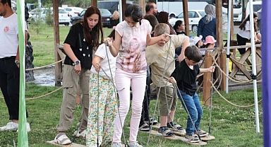 Çocuklar geleneksel Türk oyunlarıyla tanıştı