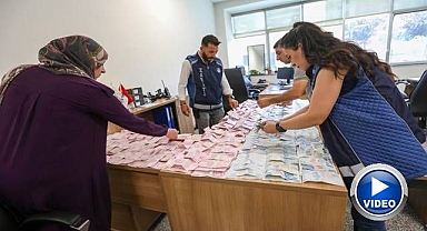Dilencinin üzerinden binlerce lira para çıktı!