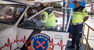 Erzurum’da emniyet kemeri simülasyonunu deneyimlediler