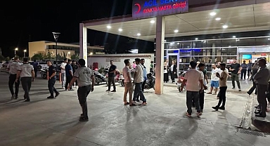 Hastane önünde birbirlerine girdiler!