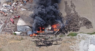 Hurdacılar Sitesi alevlere teslim! 